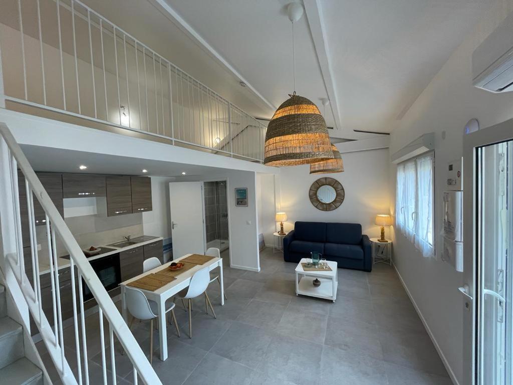 Les Salines Boyardville - Appart'Hotel Saint-Pierre-d'Oleron Exteriör bild